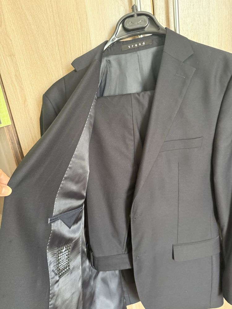 Продам школьную форму