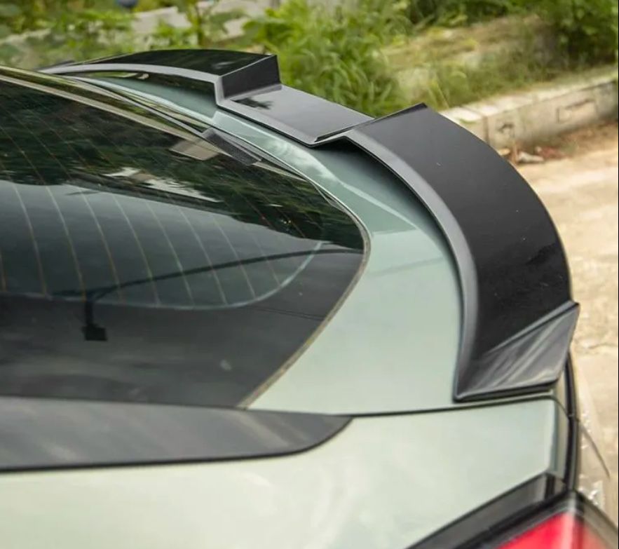 Zeekr 001 Sport спойлер