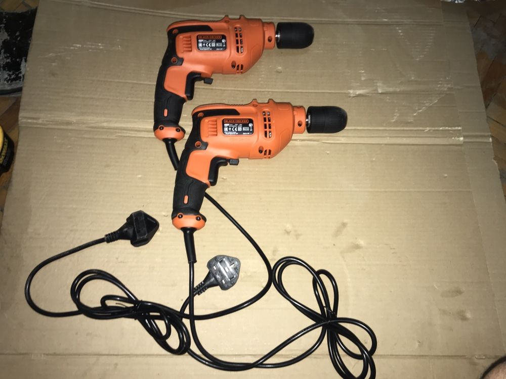 Bormasina cu Percutie Black Decker 520w