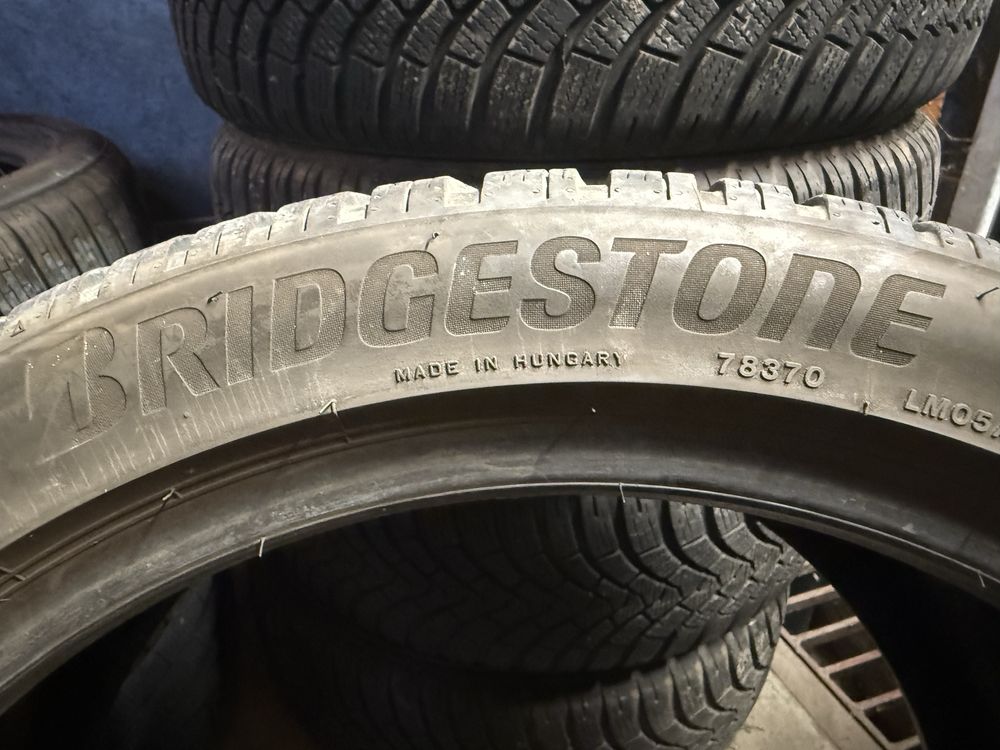 Bridgestone 255/40/19