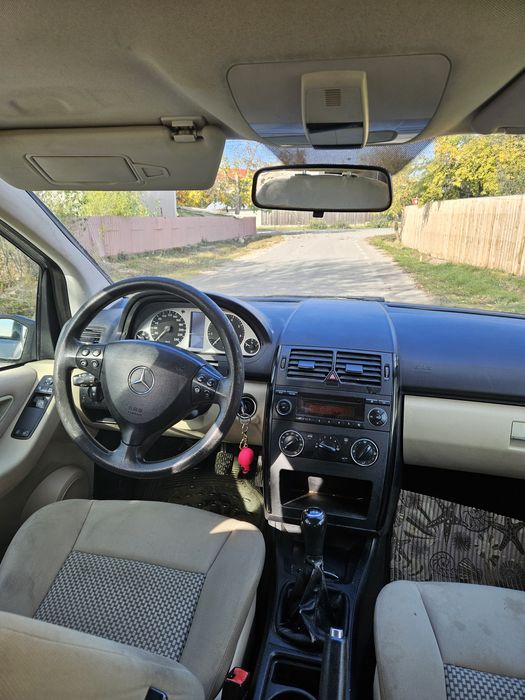 Vând Mercedes benz A150