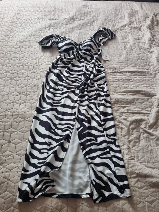 Vând rochie ocazie lungă