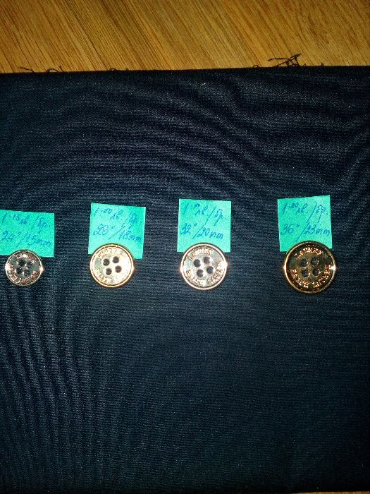 Колекция от оригинални RL и Calvin Klein дизайнерски метални копчета