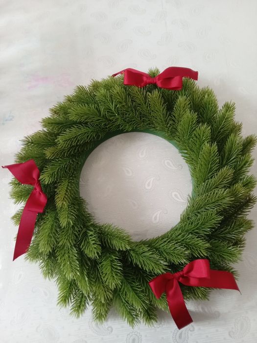 Продам новогодний венок.