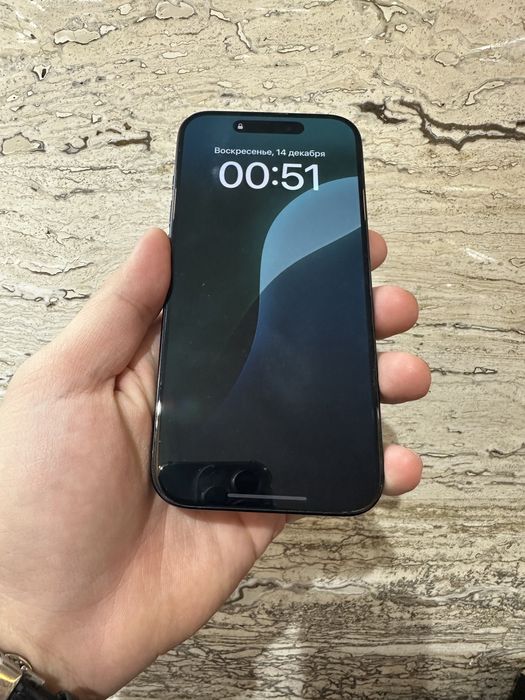 Продам Айфон 15 Про 256 гб