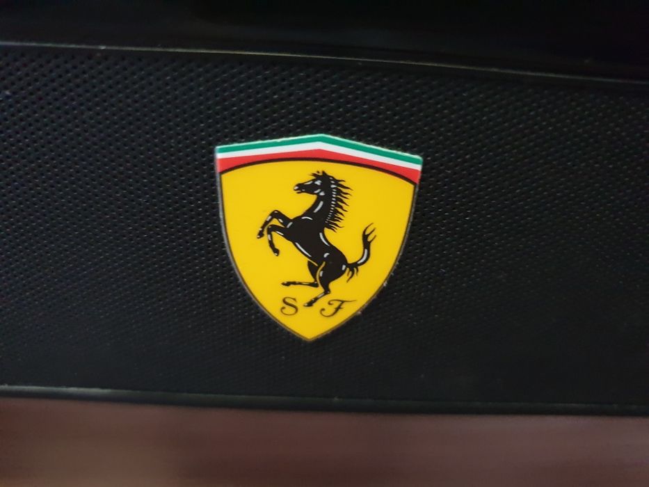 Monitor de colecție  Acer Ferrari 19"