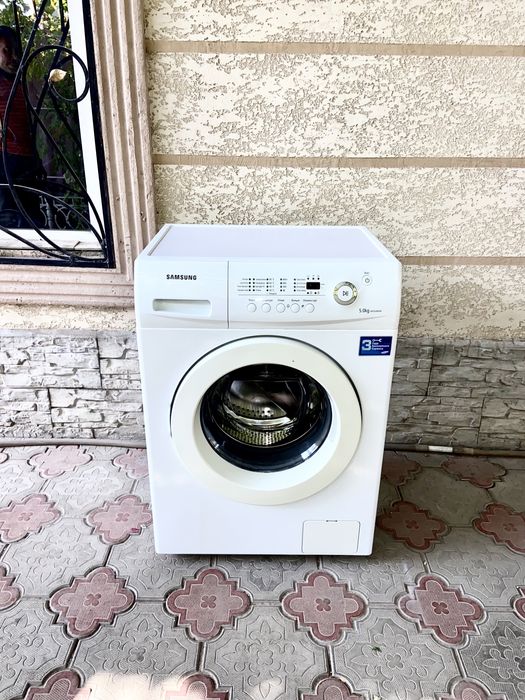 Продам стиральную машинку на5кг  рабочая