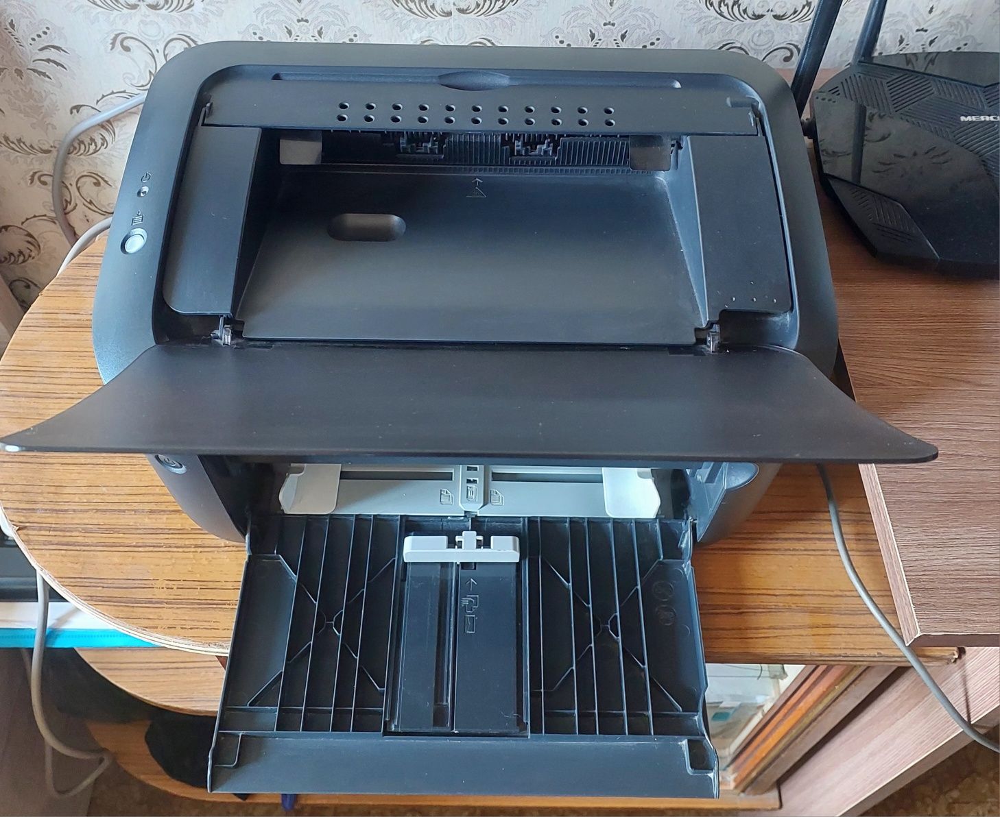 Canon LBP6030B принтер с коробкой