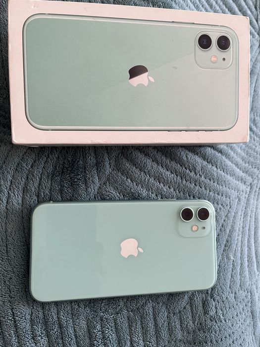Айфон 11 64g.