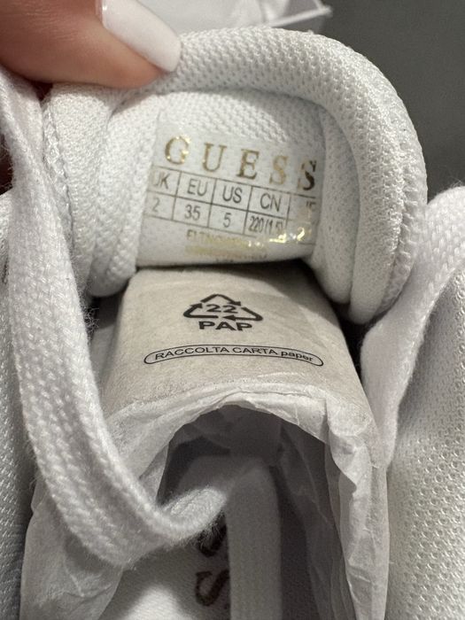 Încălțăminte GUESS