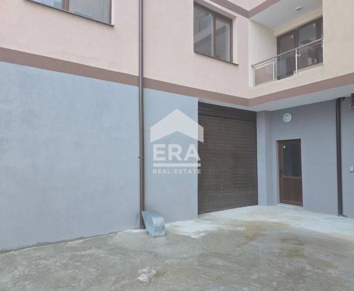 Двоен гараж за продажба – ново строителство в кв. Дружба 3