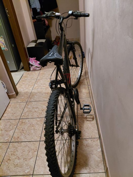 Bicicleta MTB DHS cu 18 viteze și roti pe 26
