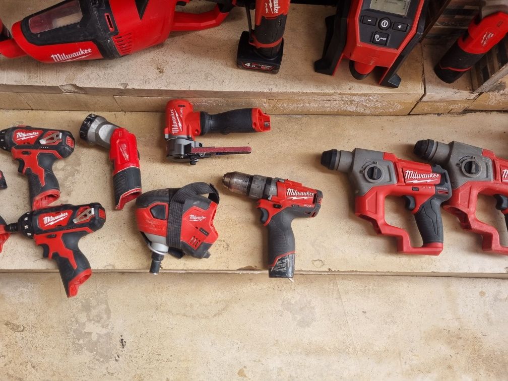 Milwaukee M12 инструменти