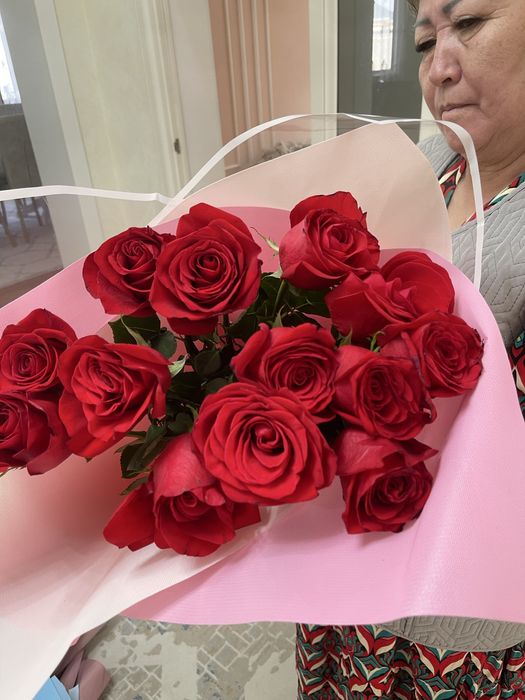 Голландские метровые розы 13 шт
