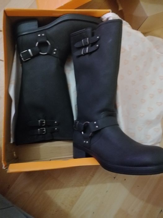 Cizme inalte marimea 41 noi