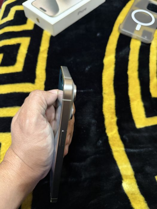 iPhone 15 promaks 256 tali