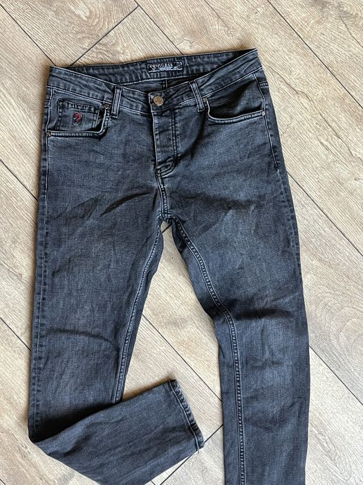 GUESS : Los Angeles  - 30 размер Slim / Оригинал