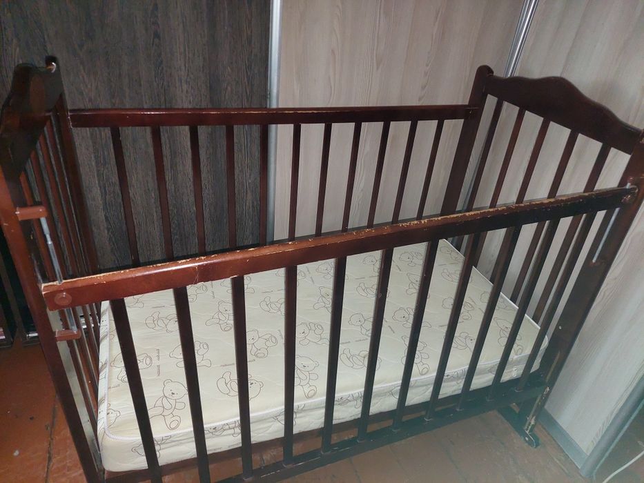 Продам кровать детскую фирмы наша мама.