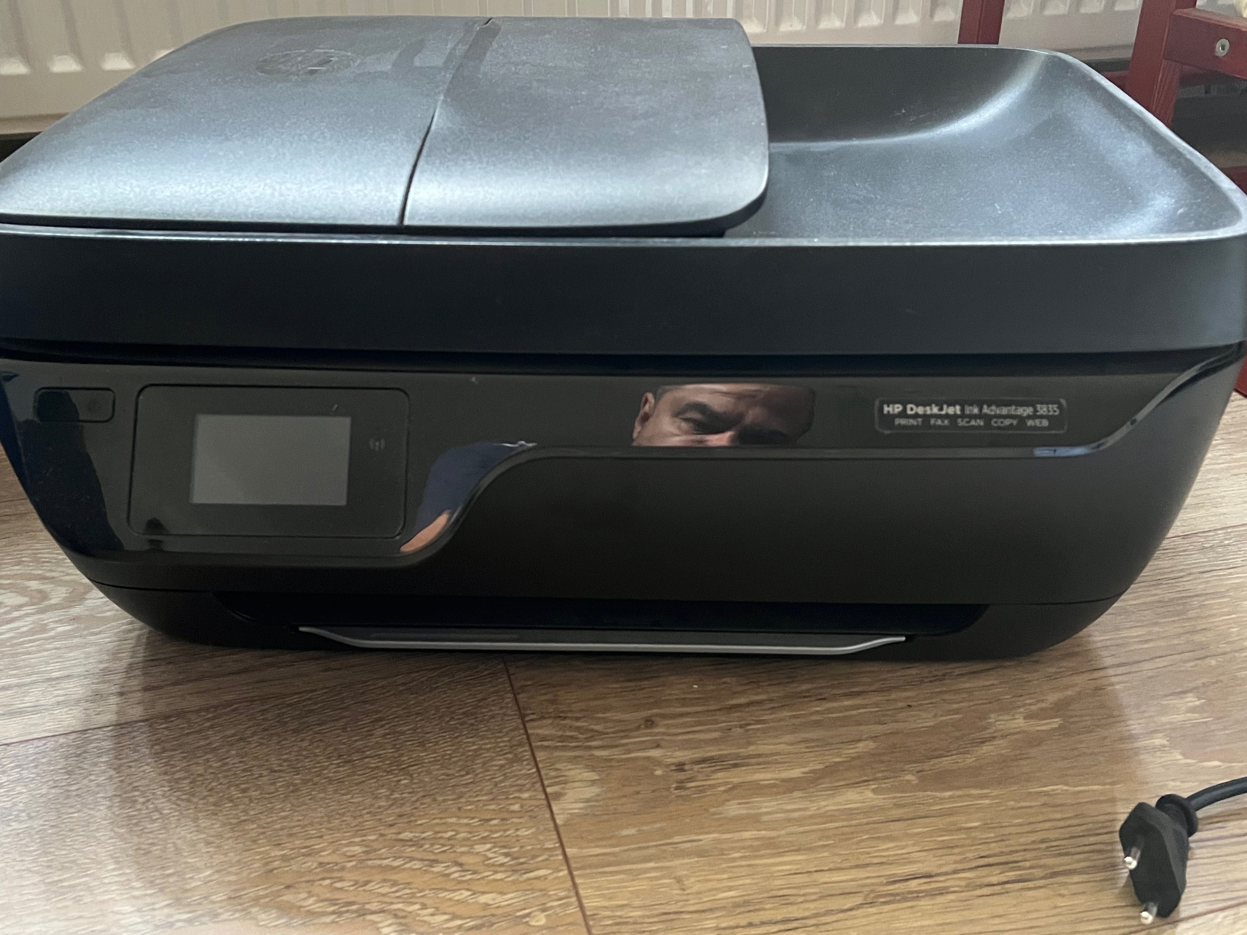 Imprimantă HP Deskjet Ink 3835