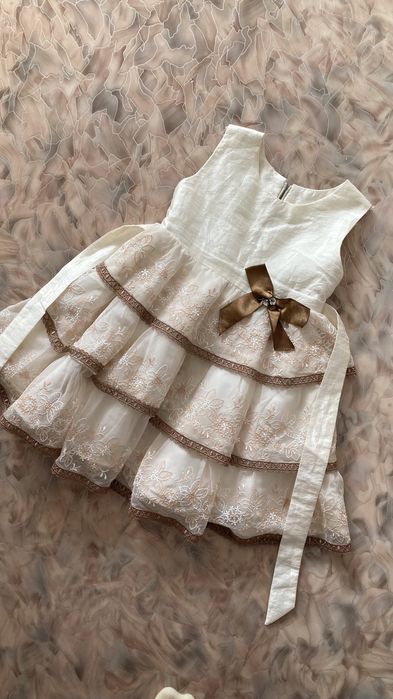 Детское праздничное платье! В отличном состоянии!