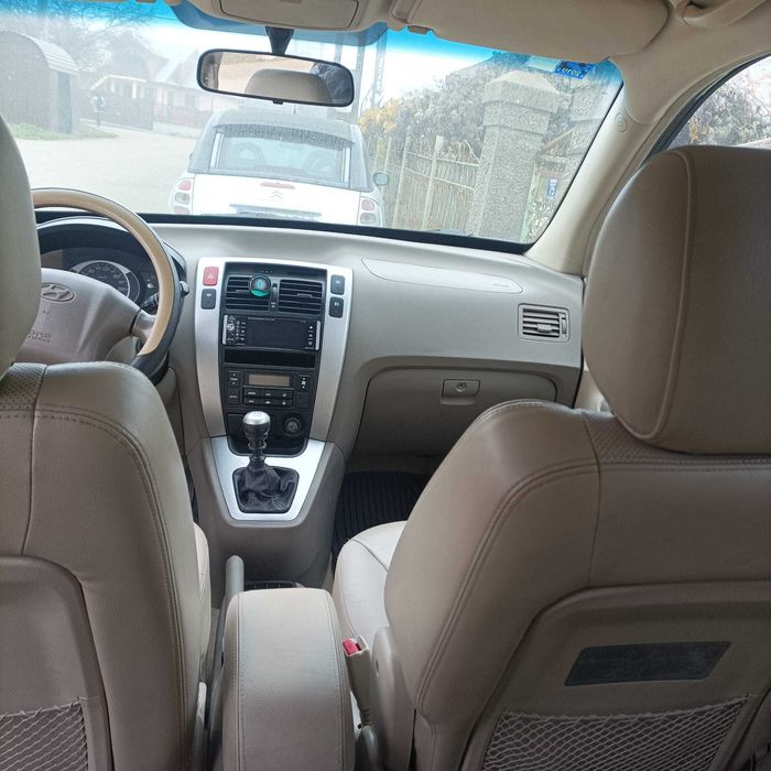 HYUNDAI Tucson 4WD 2007 2.0CRDi 140 CP E4 6 trepte 4x4 Clima Piele
