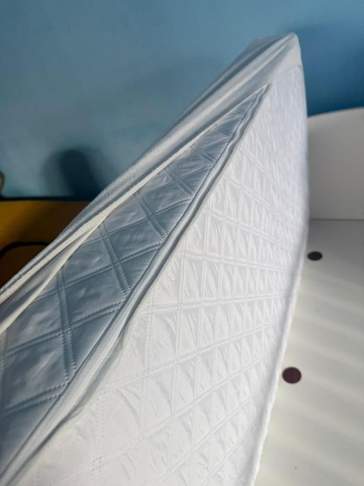 Pătuț din lemn pentru bebe