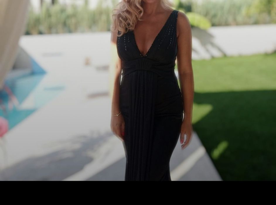 Rochie neagră de nuntă
