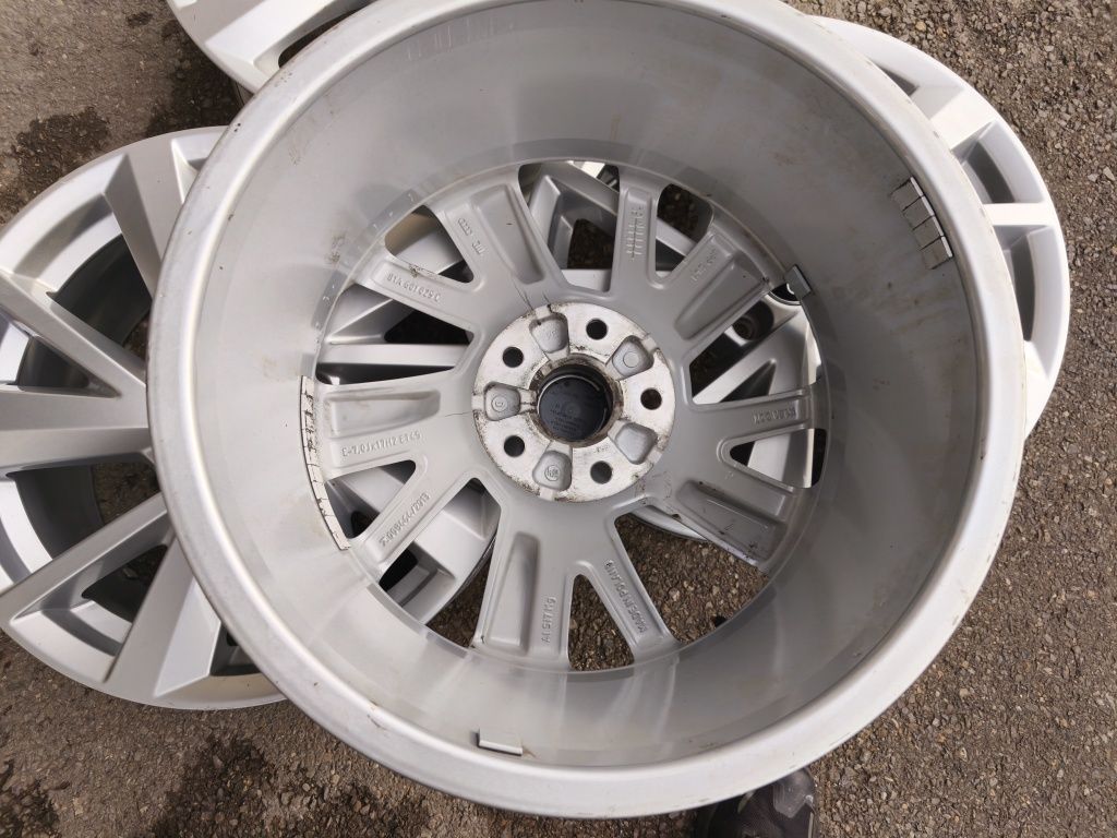 17" оригинални алуминиеви джанти за Audi A3/Q2/Q3/Vw Tiguan/Skoda.