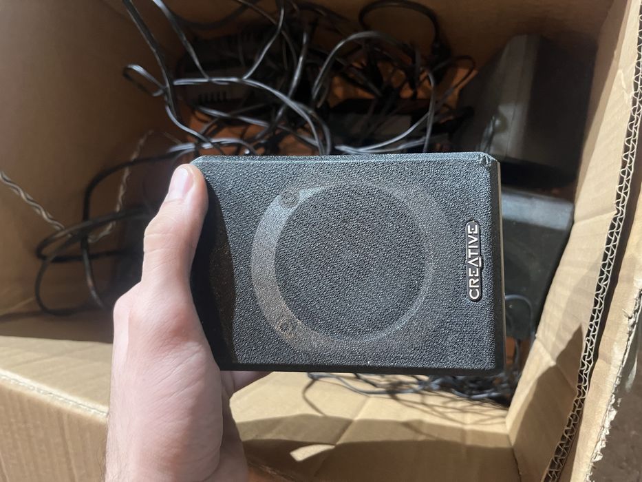 Creative 5.1 Тонколони и буфер