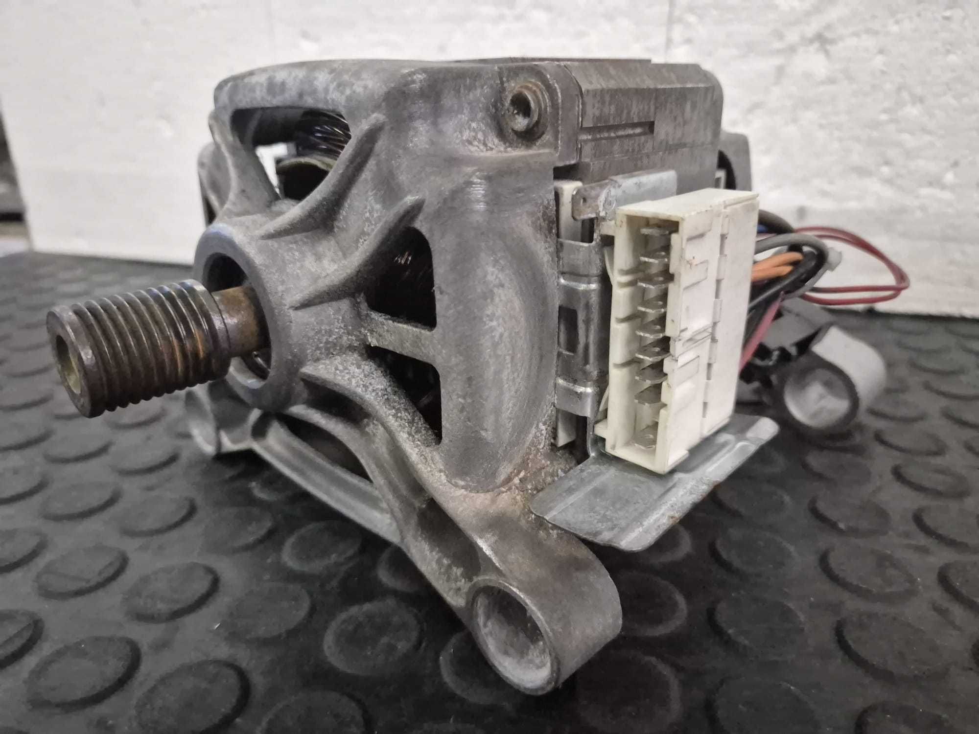 Motor 9 pini masina de spalat Daewoo HC-220L , Universal / R3