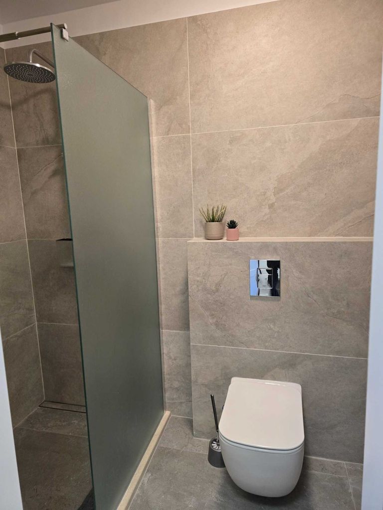 Дава се под наем Двустаен апартамент в София, Център - 63 кв.м за 1000 € - Снимка #9
