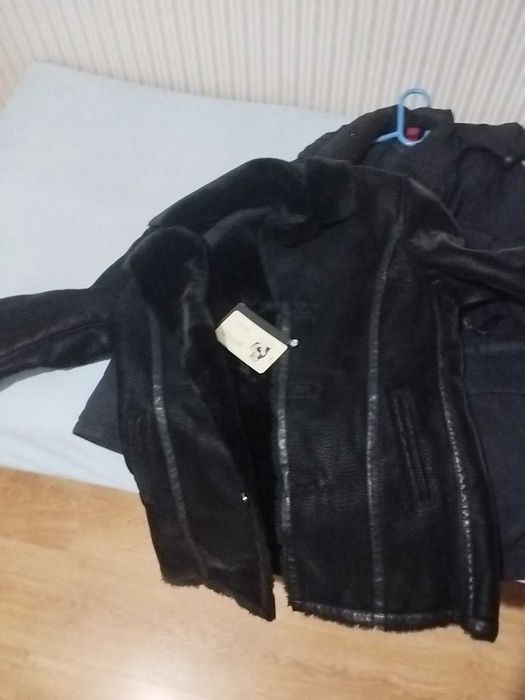 Продам вещи куртку джемпер дубленку костюм тройка