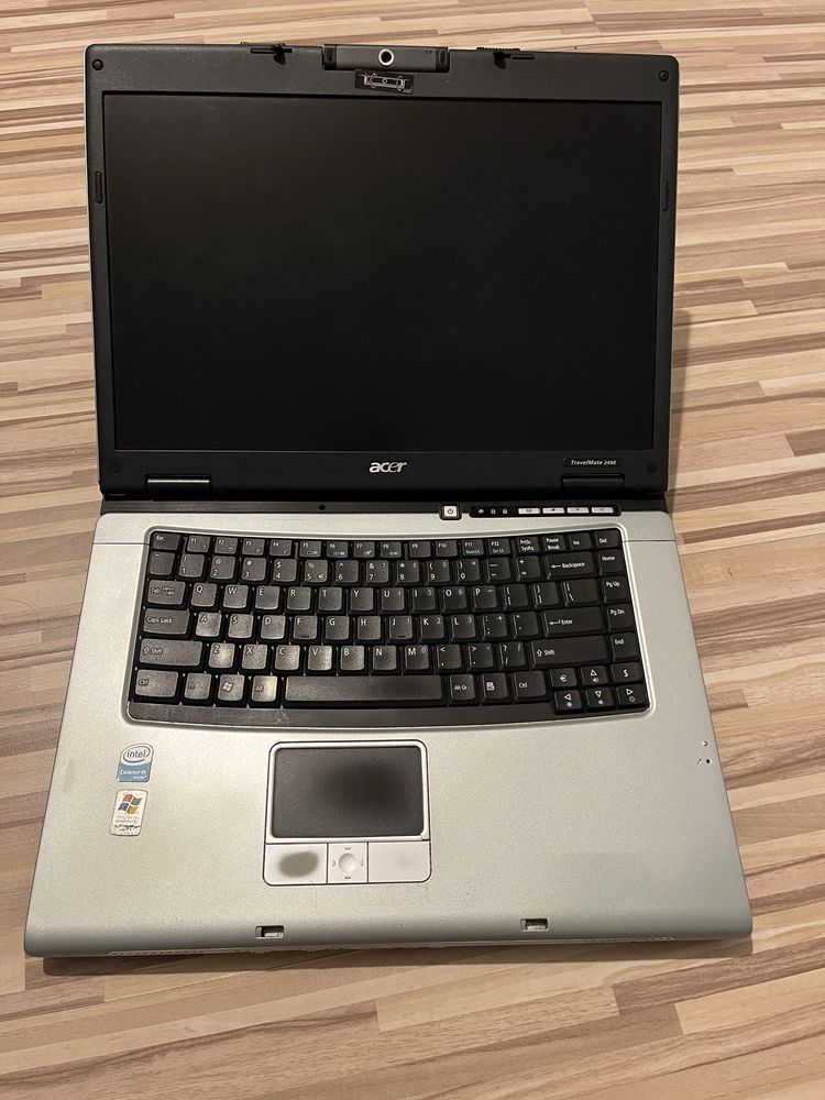 Лаптор Acer TravelMate 2490 за части