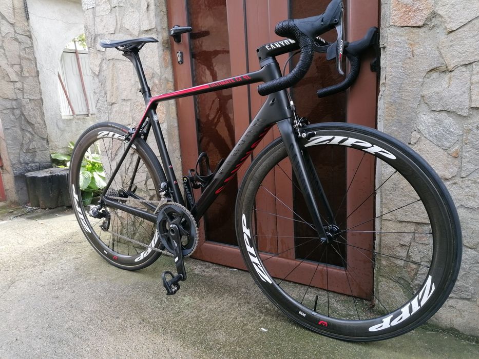 Шосеен CANYON Full Carbon 6,8 кг. Sram RED Etap 2*11