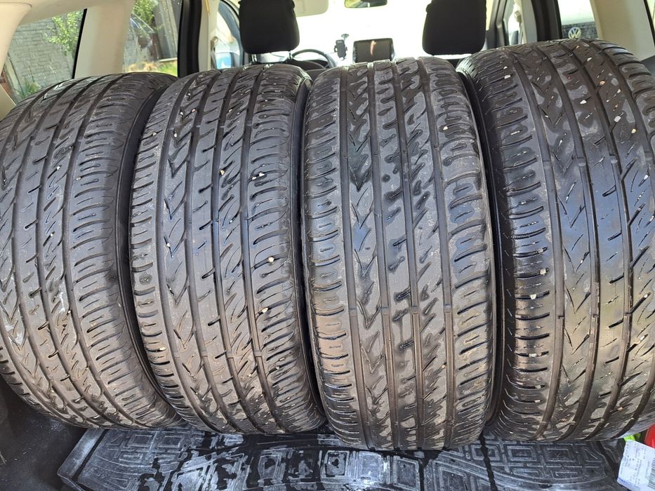 Cauciuc Jenṭi Ford Kuga 235/50/18