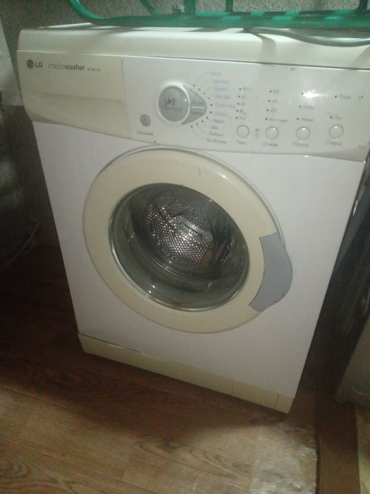 Продам стиральную машину