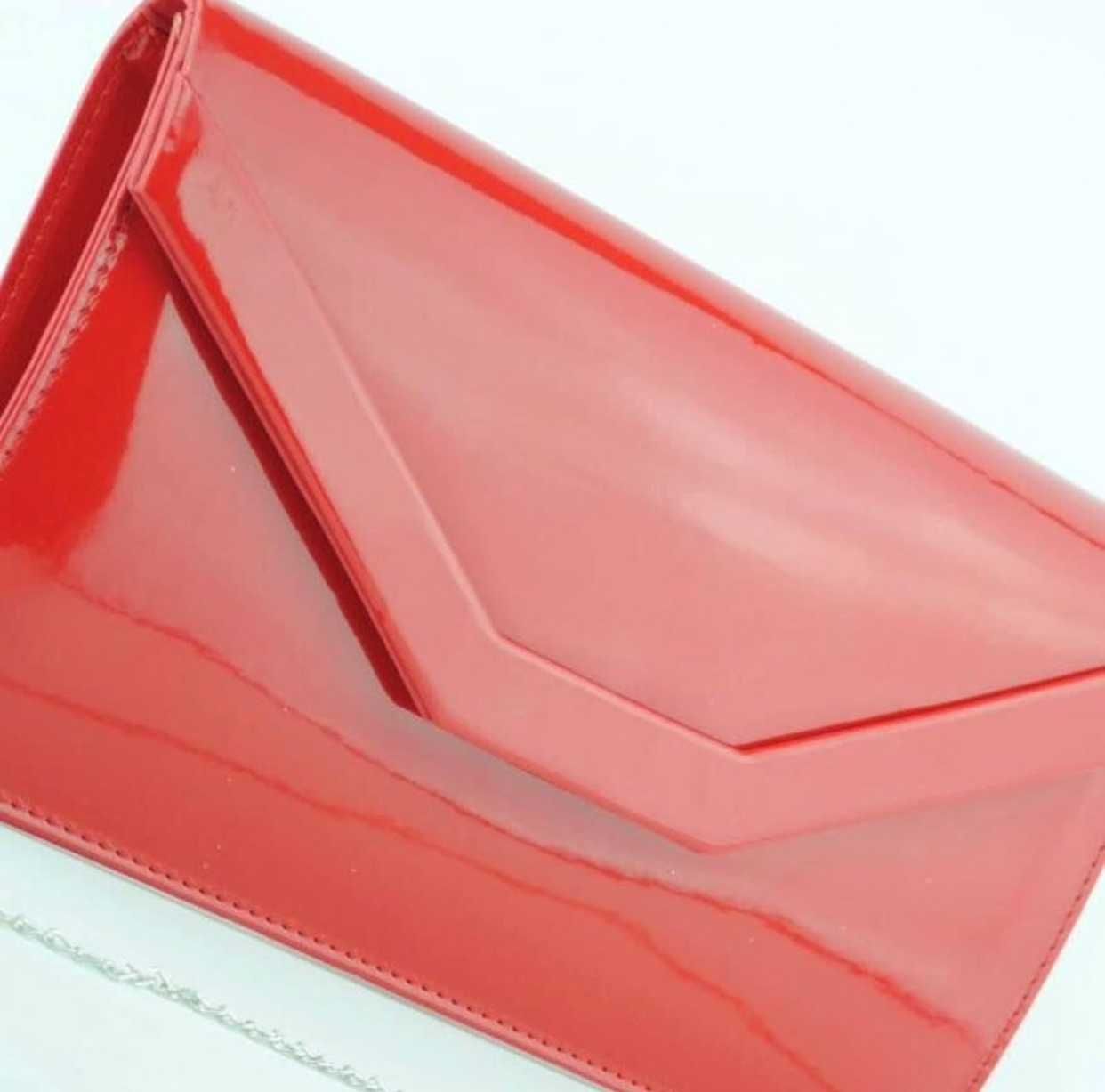 Клъч-официална чанта, лак в червен цвят