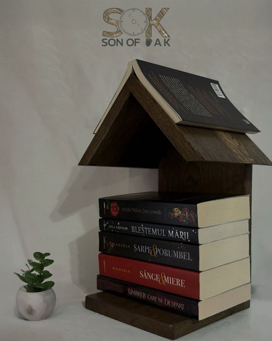 Raft Cărți în formă de Căsuță