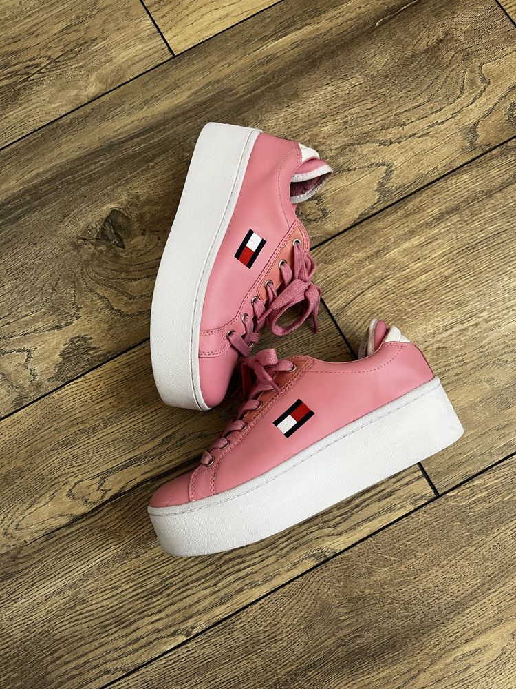 Tommy Jeans спортни обувки 37 н