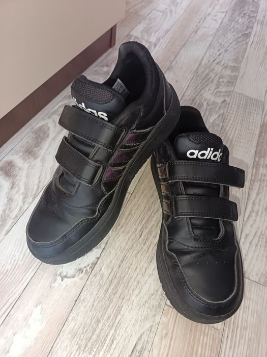Детски обувки адидас