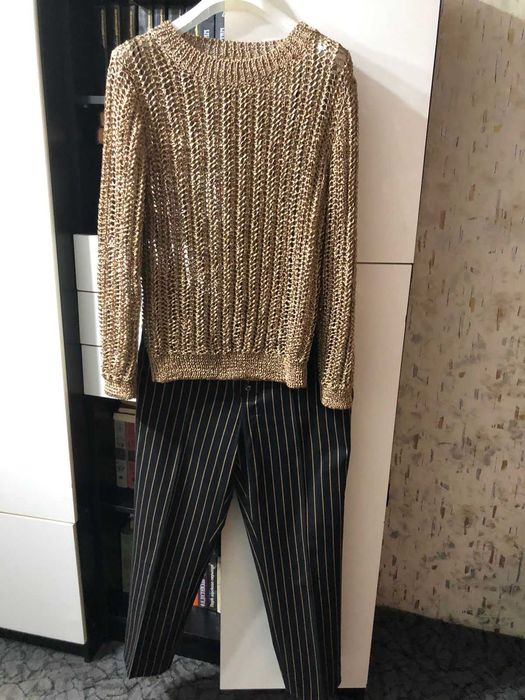 интересный комплект из джемпера и брюк испанского бренда Massimo Dutti