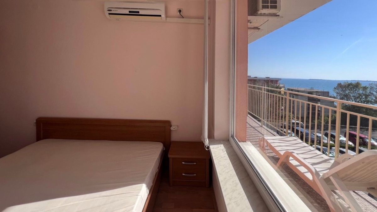 Продажба на 2-стаен в гр. Свети Влас - 72m²