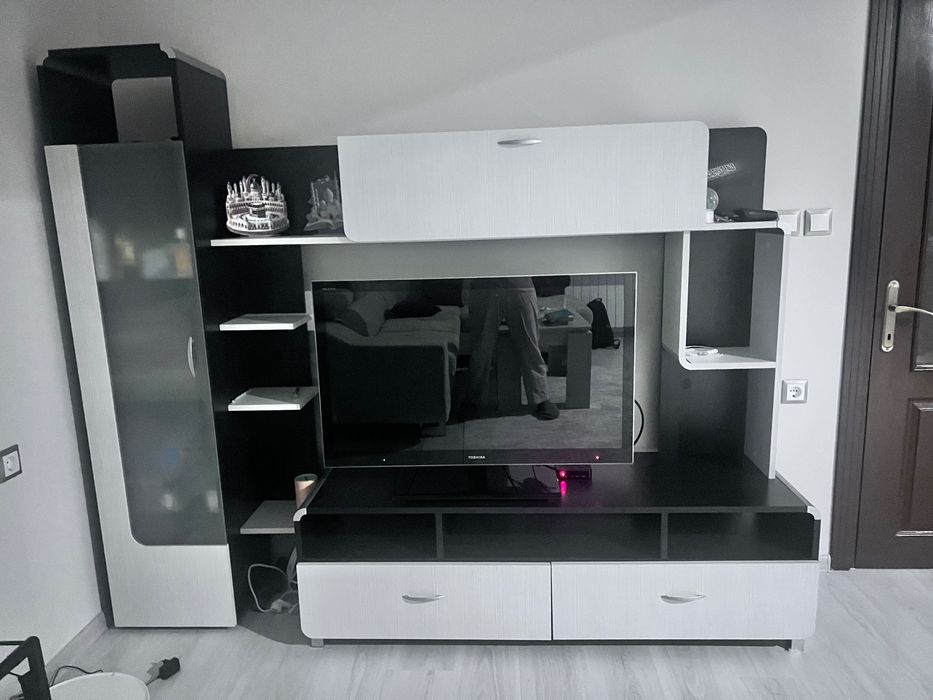 Тв секция за хол