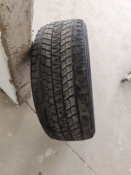 Продам резину 225/45/17