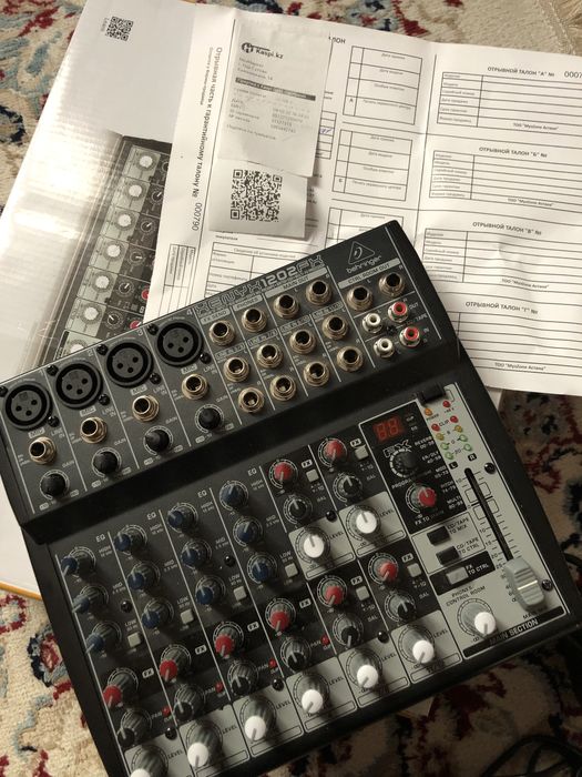 Behrenjer пулть сатылады срочно немесе обмен 11 айфон