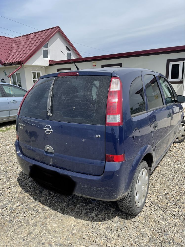 Dezmembrez opel meriva 2004