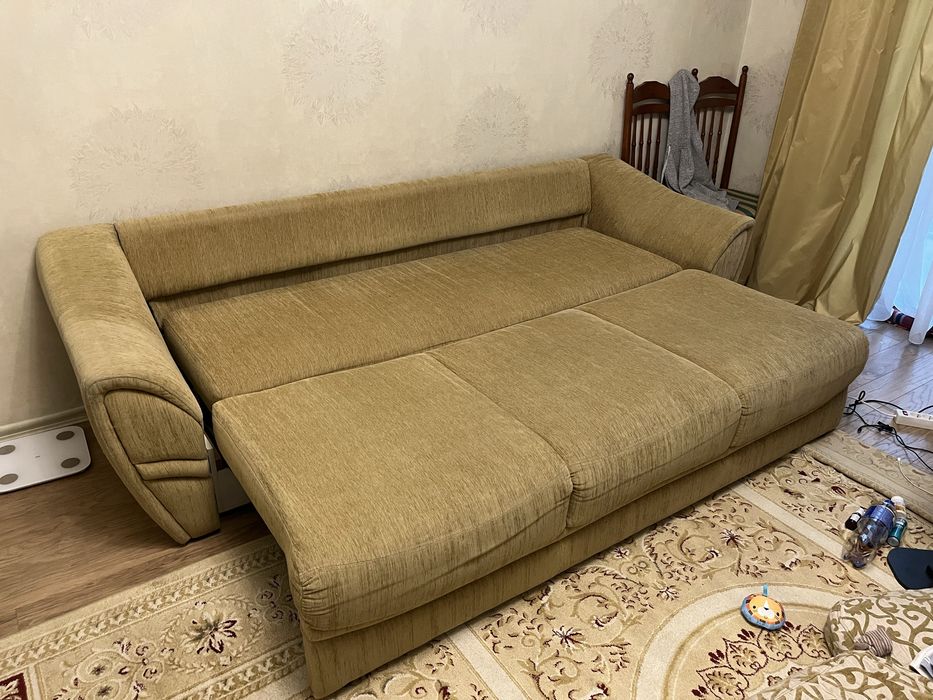 Диван раскладной.