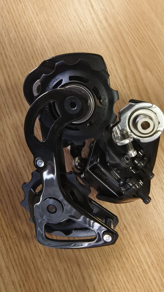 НОВ Заден дерайльор  DI2 Shimano Dura Ace RD-9070 SS 11sp.