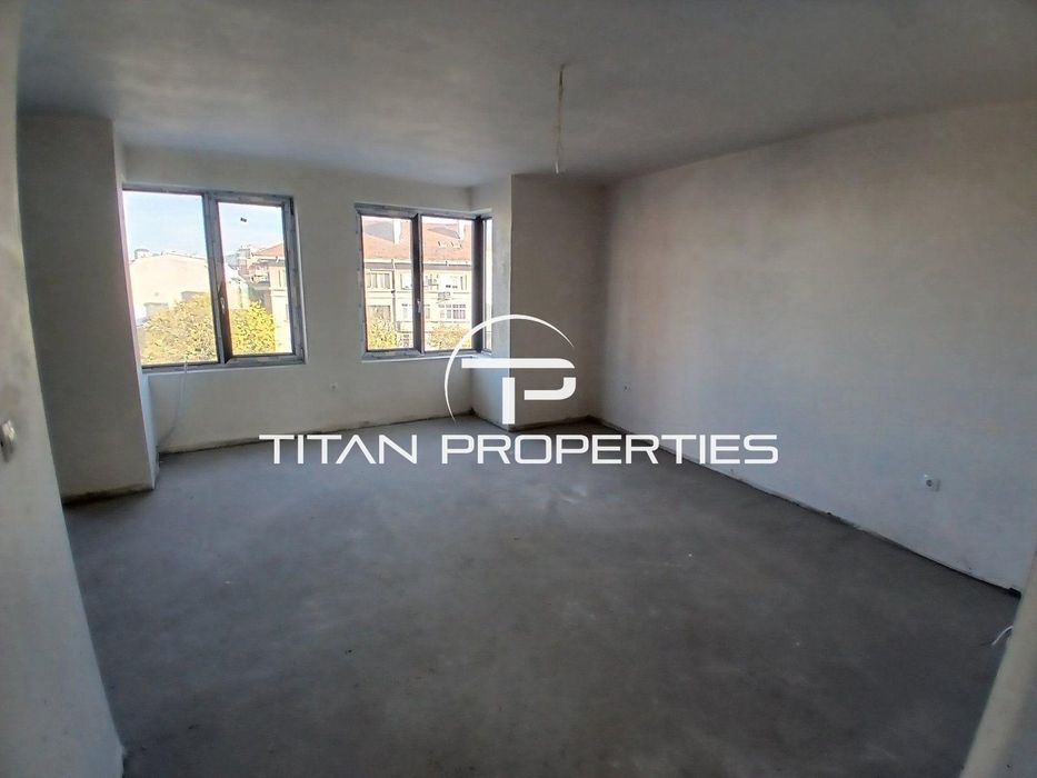 Тристаен апартамент в кв. Кършияка с АКТ 16