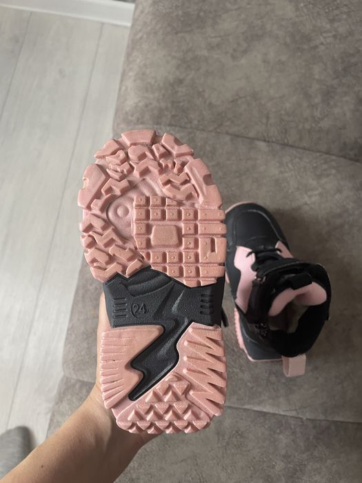 Зимние ботинки для девочки